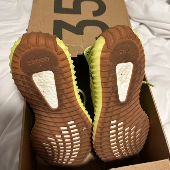 Yeezy frozen yellow - Picture 3 of 6